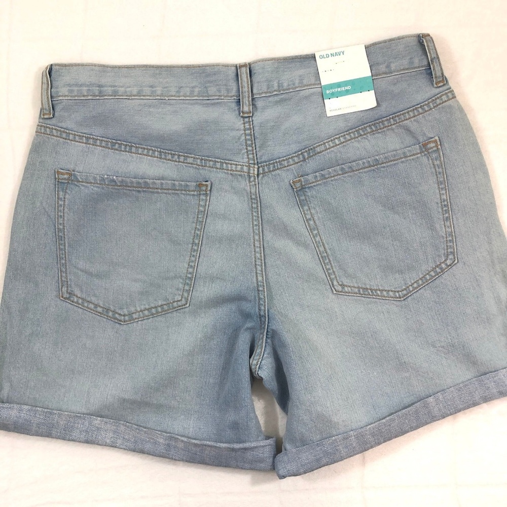 NWT Old Navy Light Denim Distressed Shorts - Picture 2 of 4